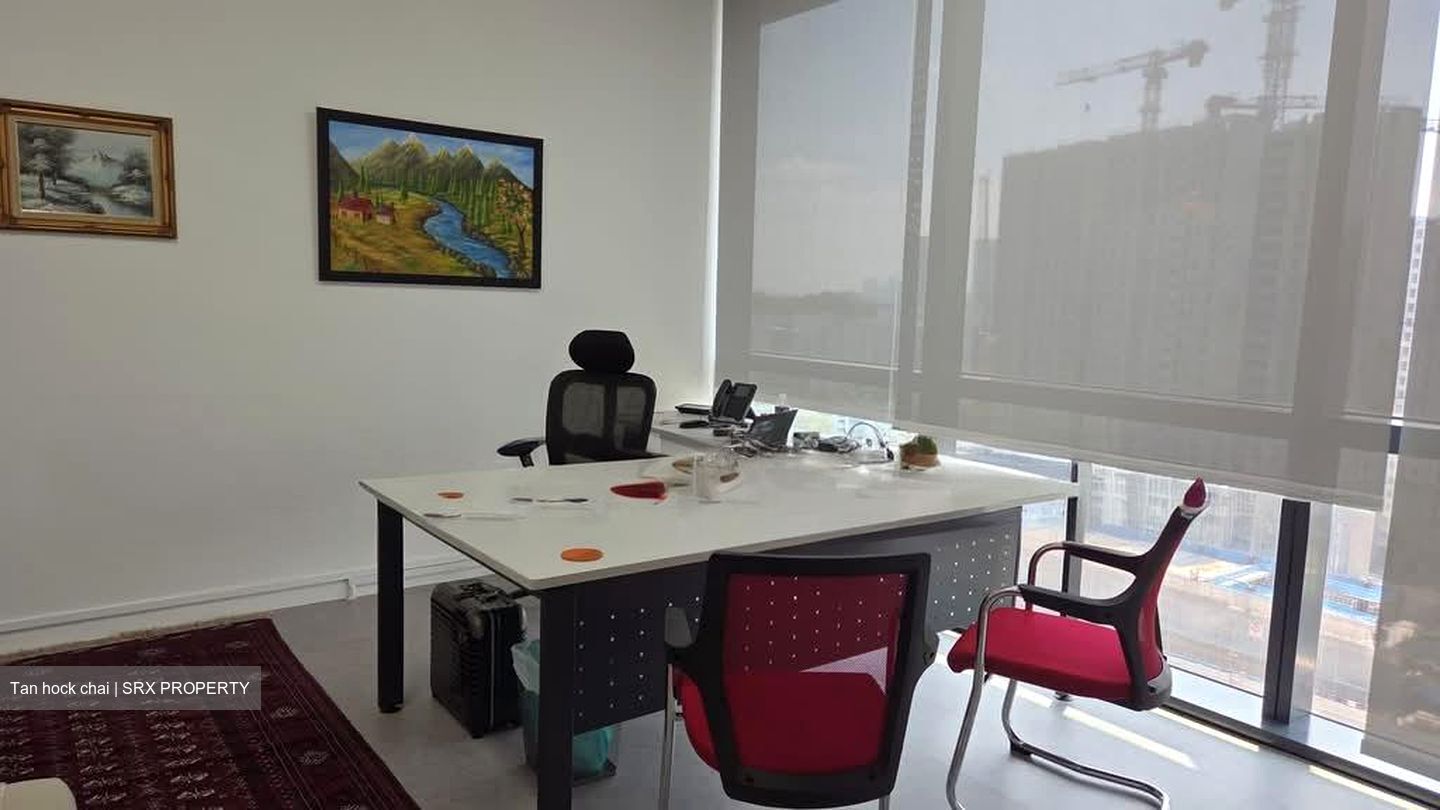 Woods Square (D25), Office #604753691